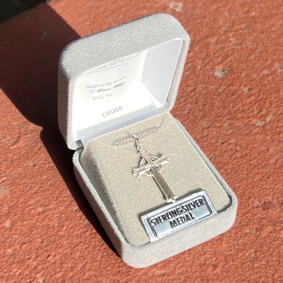 Cross with Crown of Thorn 18” Chain Necklace Sterling Silver St. Stephen’s - Picture 1 of 4